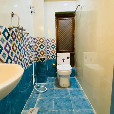 Sn Guest House Bhatgoan Exterior photo